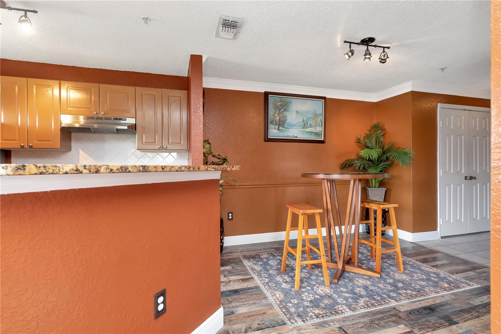 THE ENCLAVE AT RICHMOND PLACE - Residential