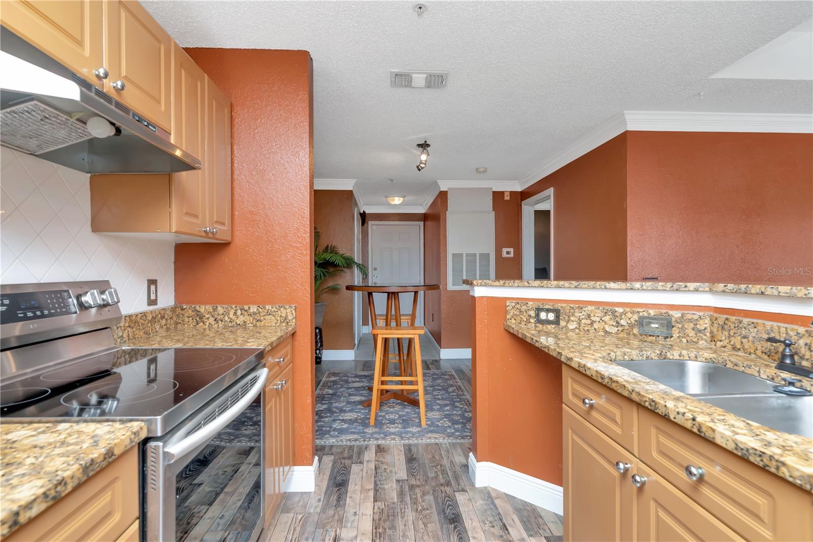 THE ENCLAVE AT RICHMOND PLACE - Residential