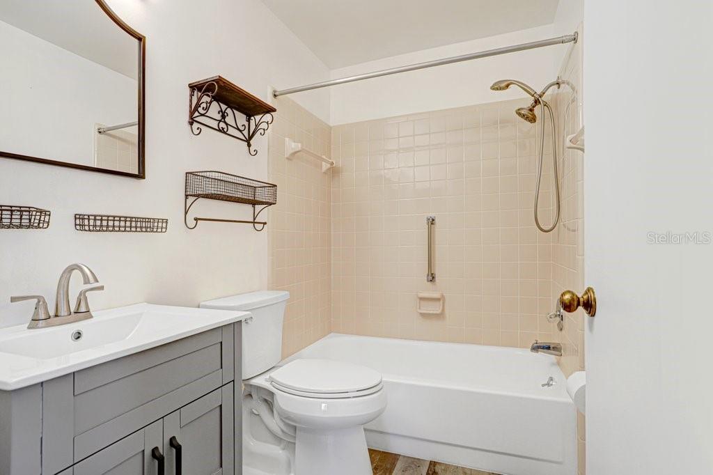 SUN CITY CENTER UNIT 32B - Residential