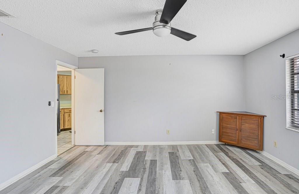 SUN CITY CENTER UNIT 32B - Residential