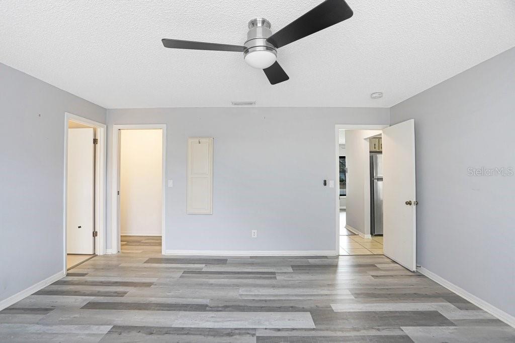 SUN CITY CENTER UNIT 32B - Residential