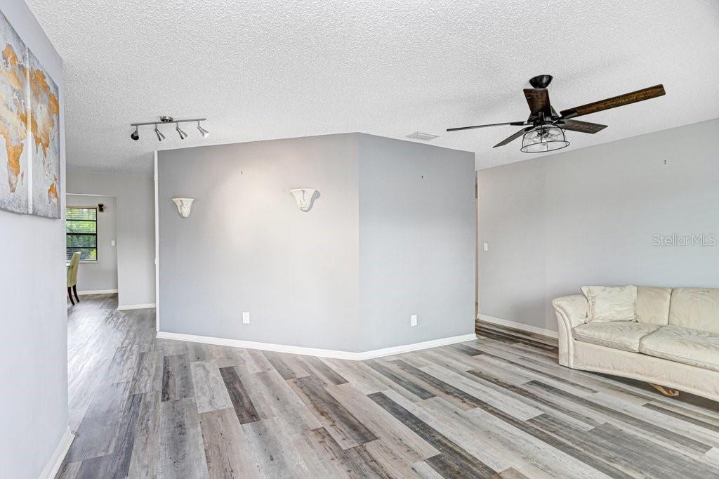 SUN CITY CENTER UNIT 32B - Residential