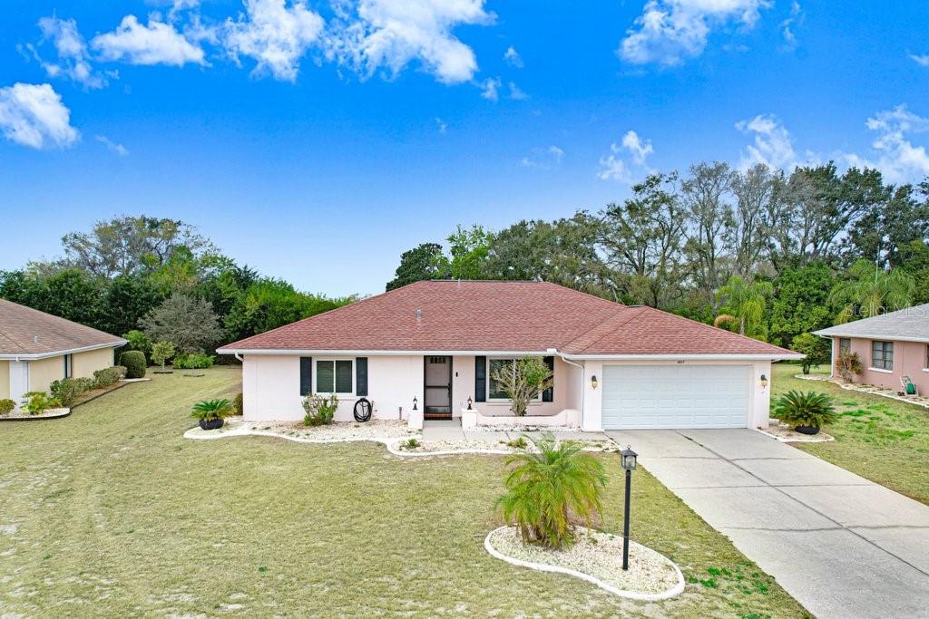 SUN CITY CENTER UNIT 32B - Residential