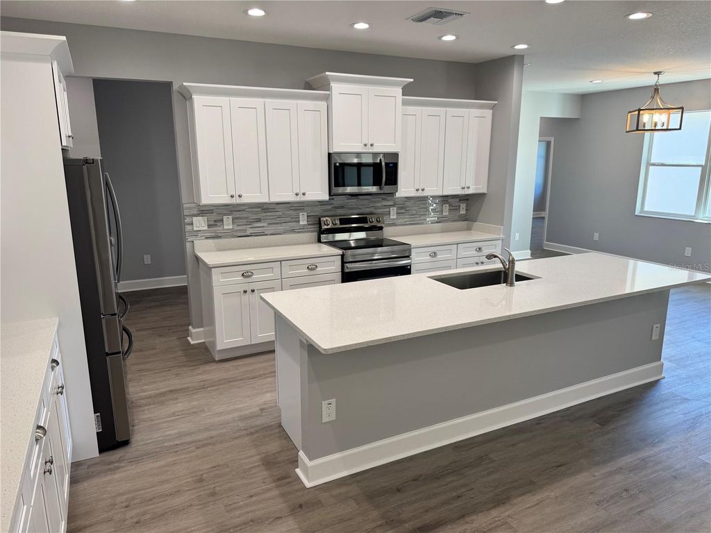 Photo of 13733 10th Street, Dade City, FL 33525 (MLS # TB8440444)