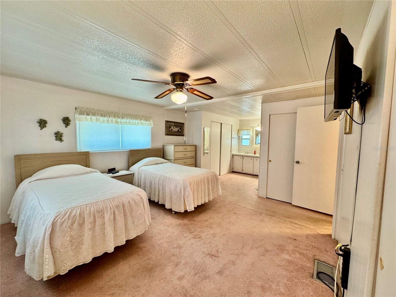 CHATEAU VILLAGE CO-OP - Residential