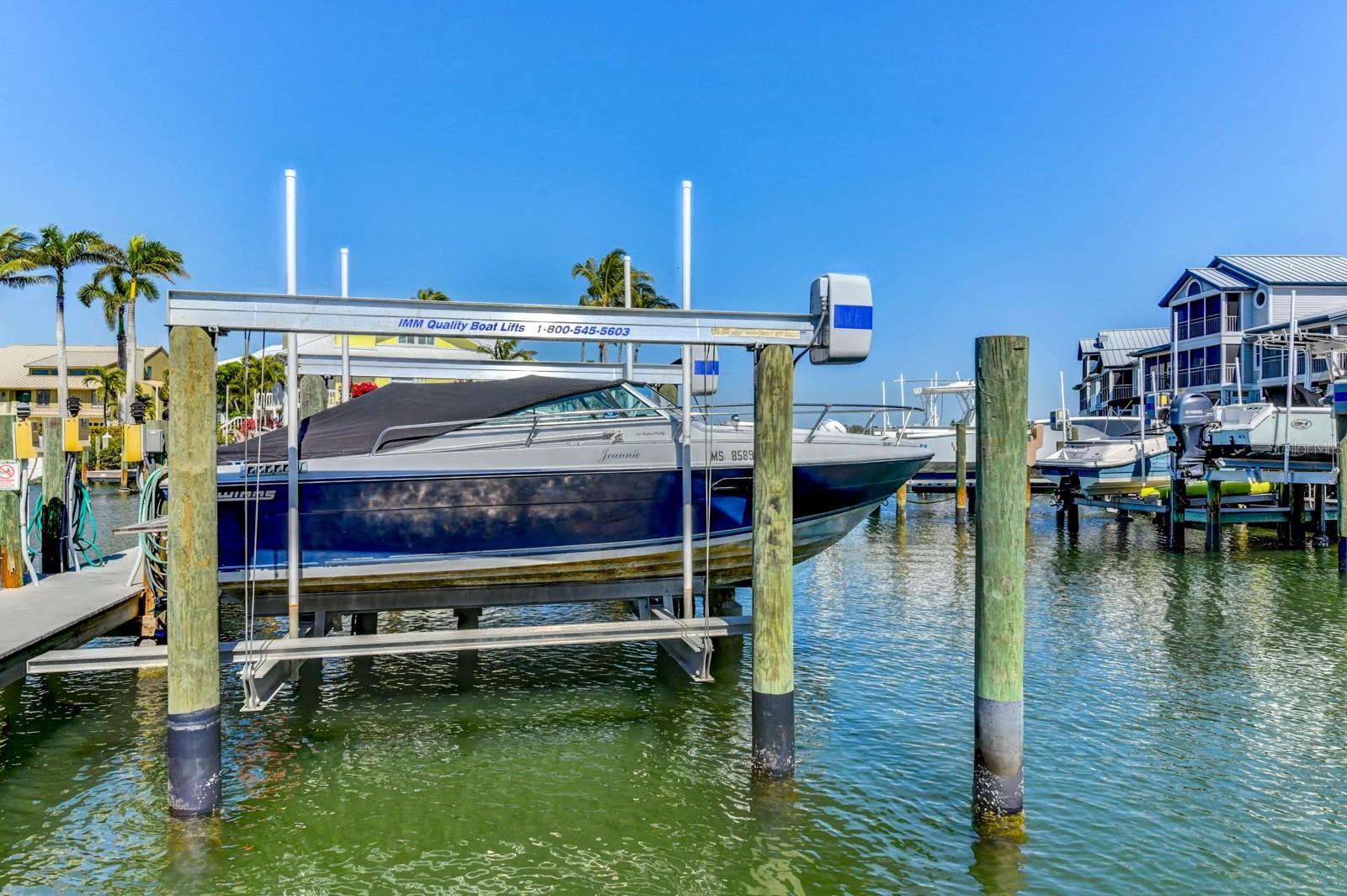 HARBOUR TOWNE - Residential Lease