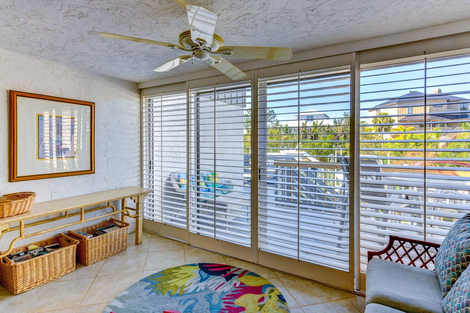 HARBOUR TOWNE - Residential Lease