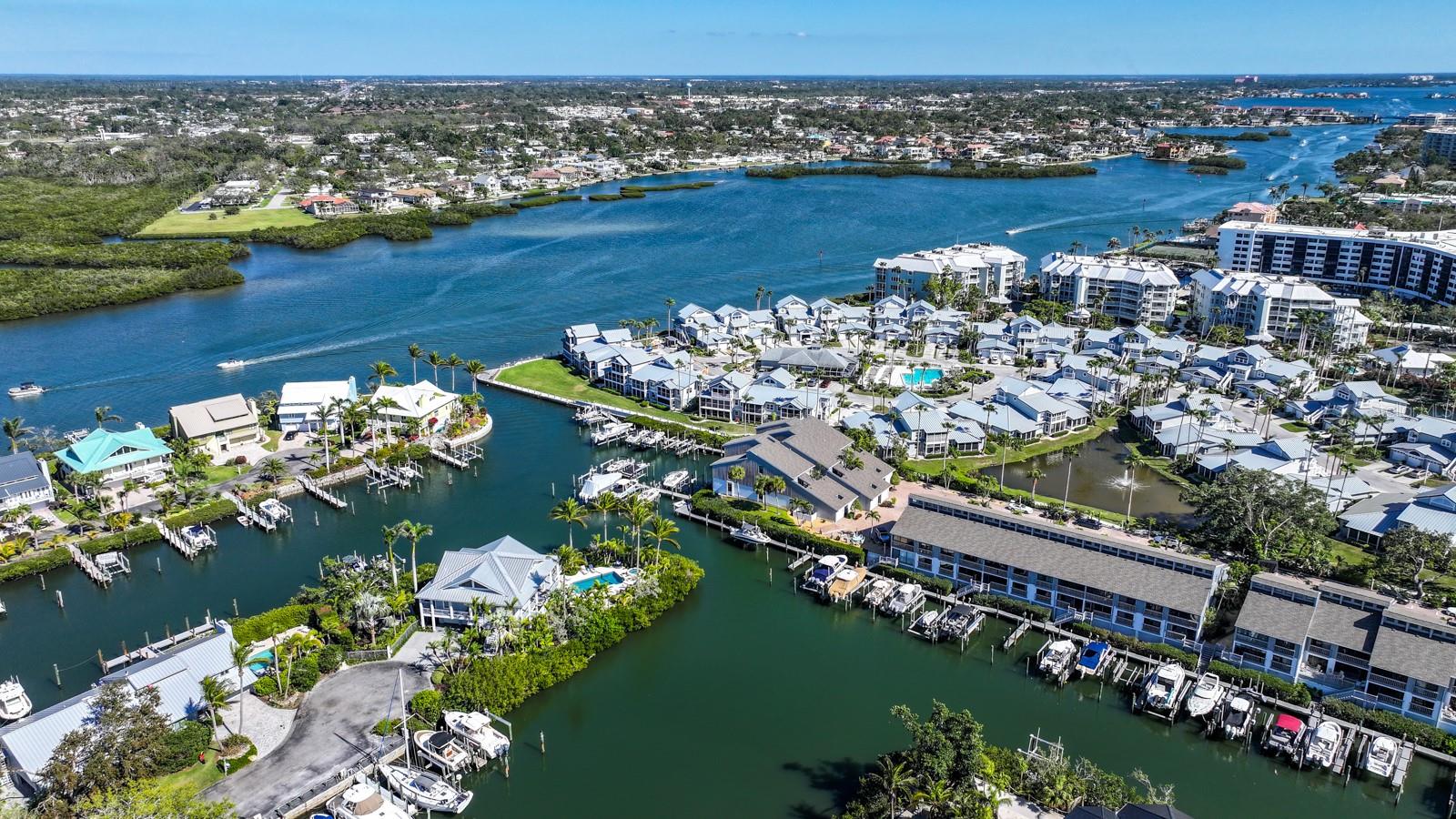 HARBOUR TOWNE - Residential Lease
