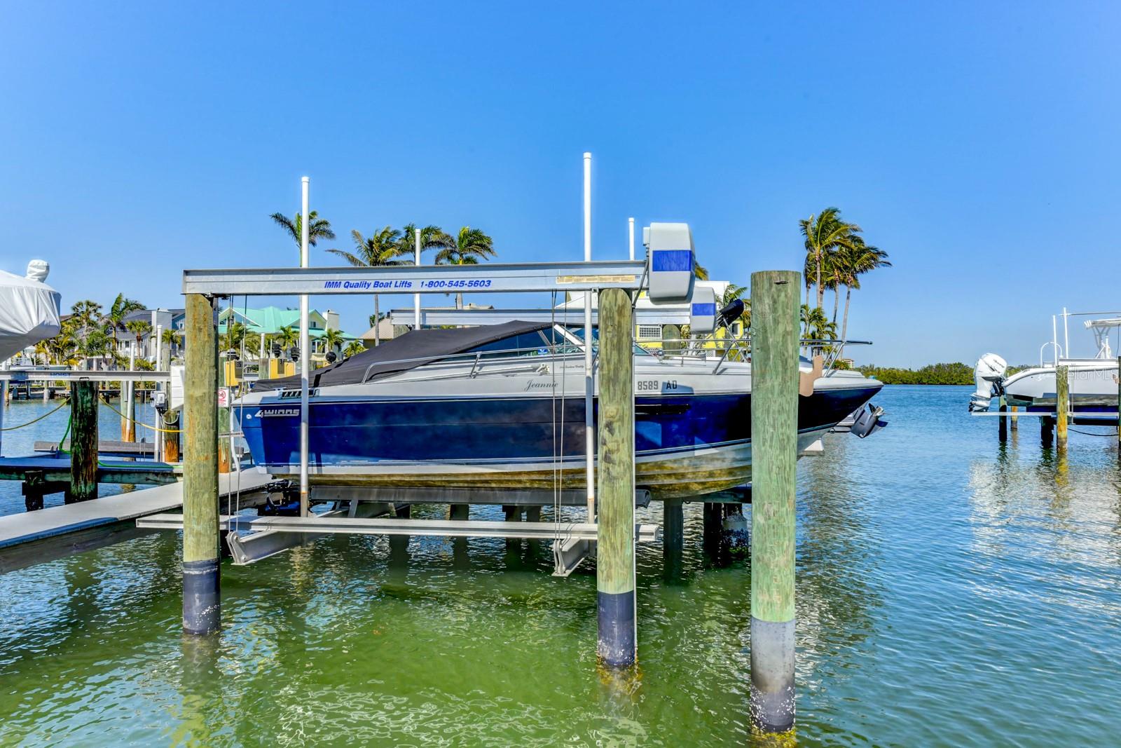 HARBOUR TOWNE - Residential Lease