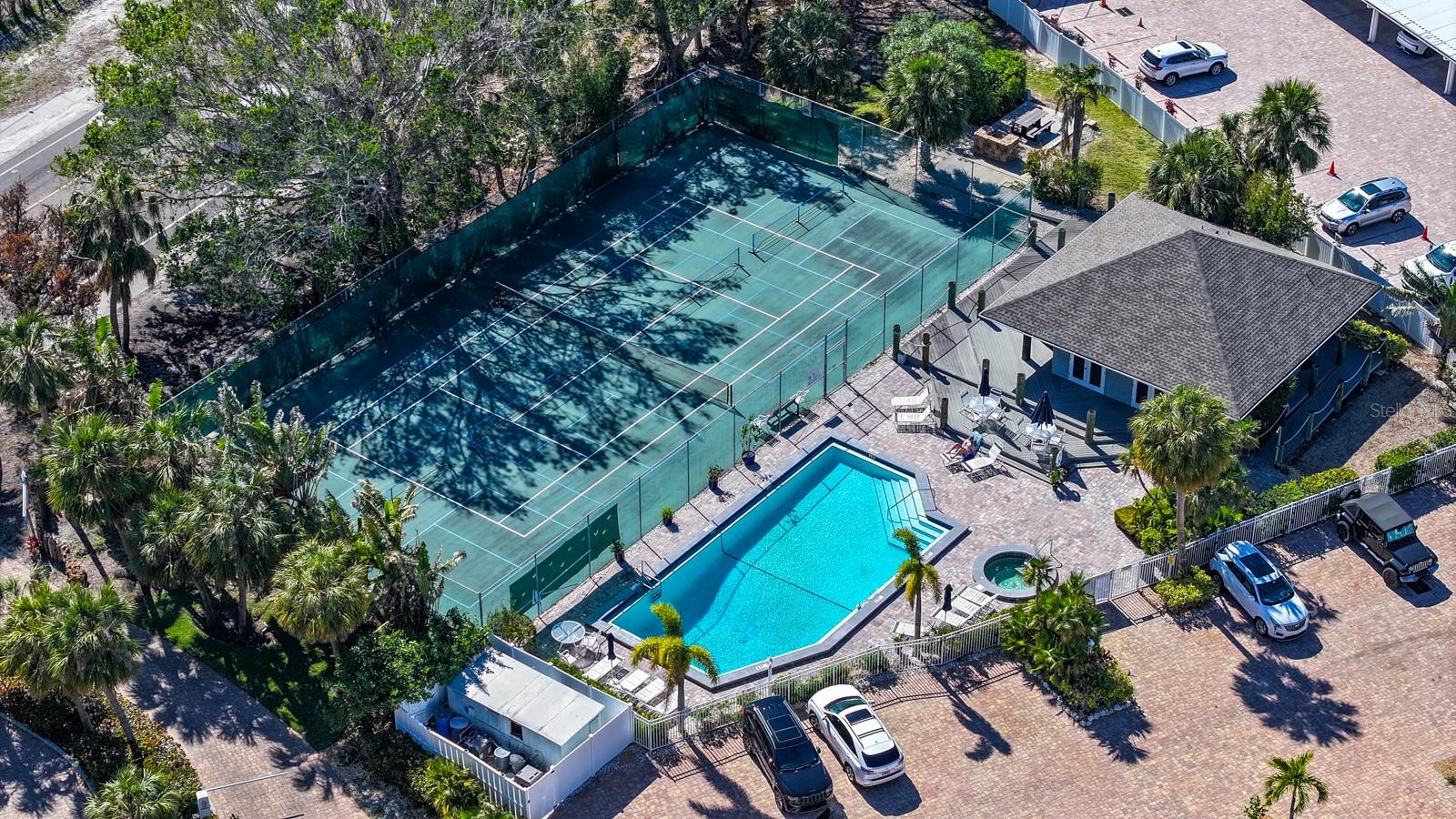 HARBOUR TOWNE - Residential Lease