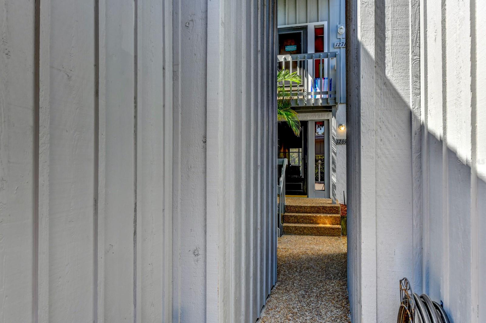 HARBOUR TOWNE - Residential Lease