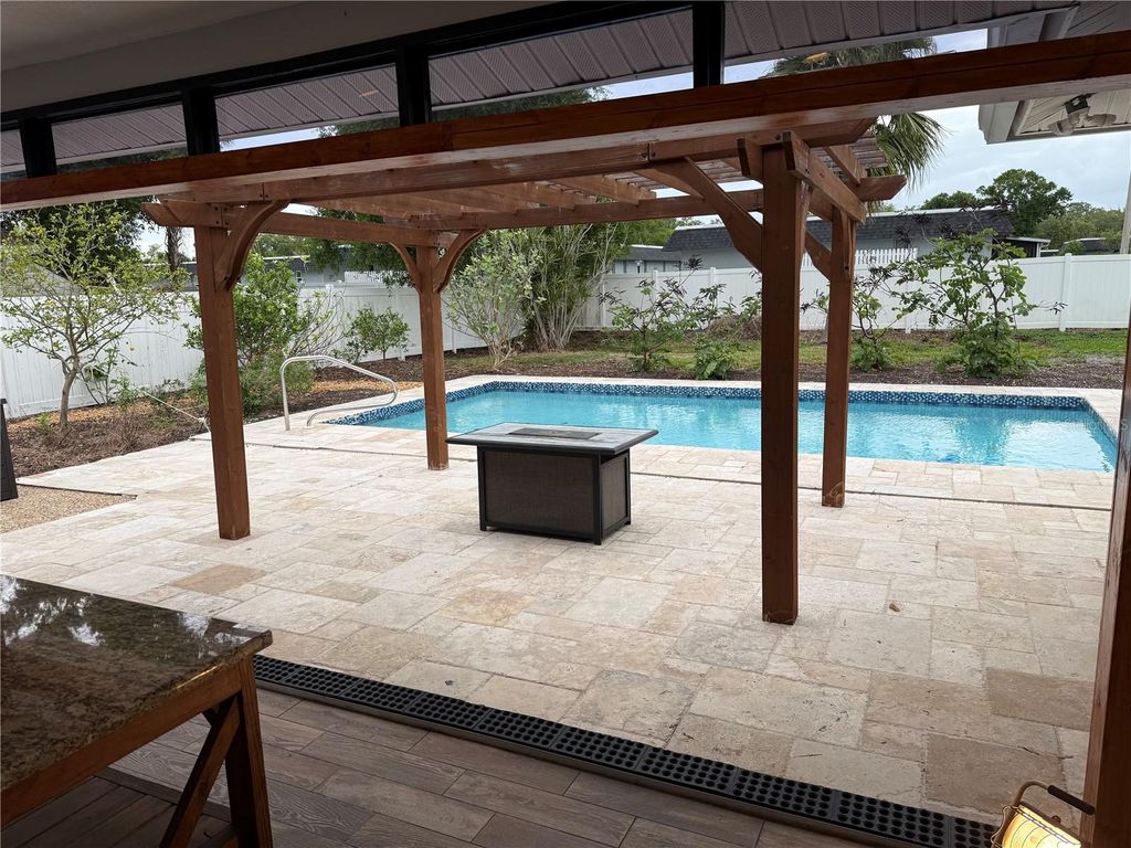 Photo of 98 Dade Avenue, Sarasota, FL 34232 (MLS # TB8491097)