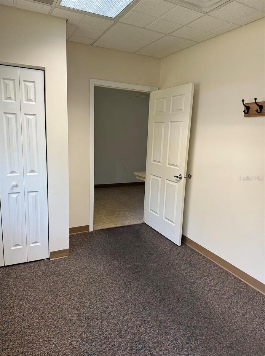 PINE GROVE - Commercial Lease