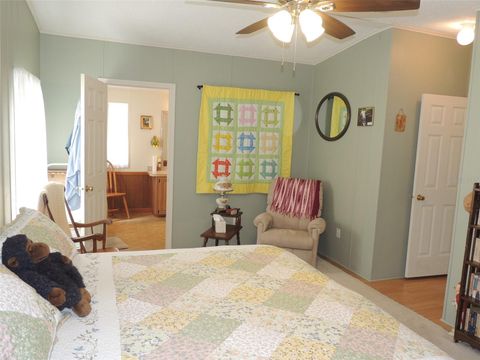 Tiny photo for 7050 SE County Road 337, Morriston, FL 32668 (MLS # OM710219)