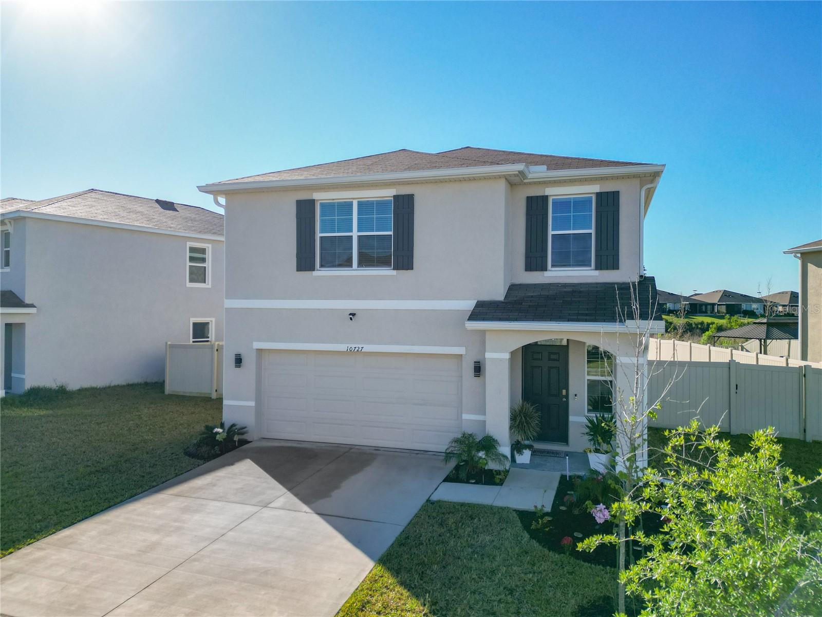 10727 PENNY GALE LOOP