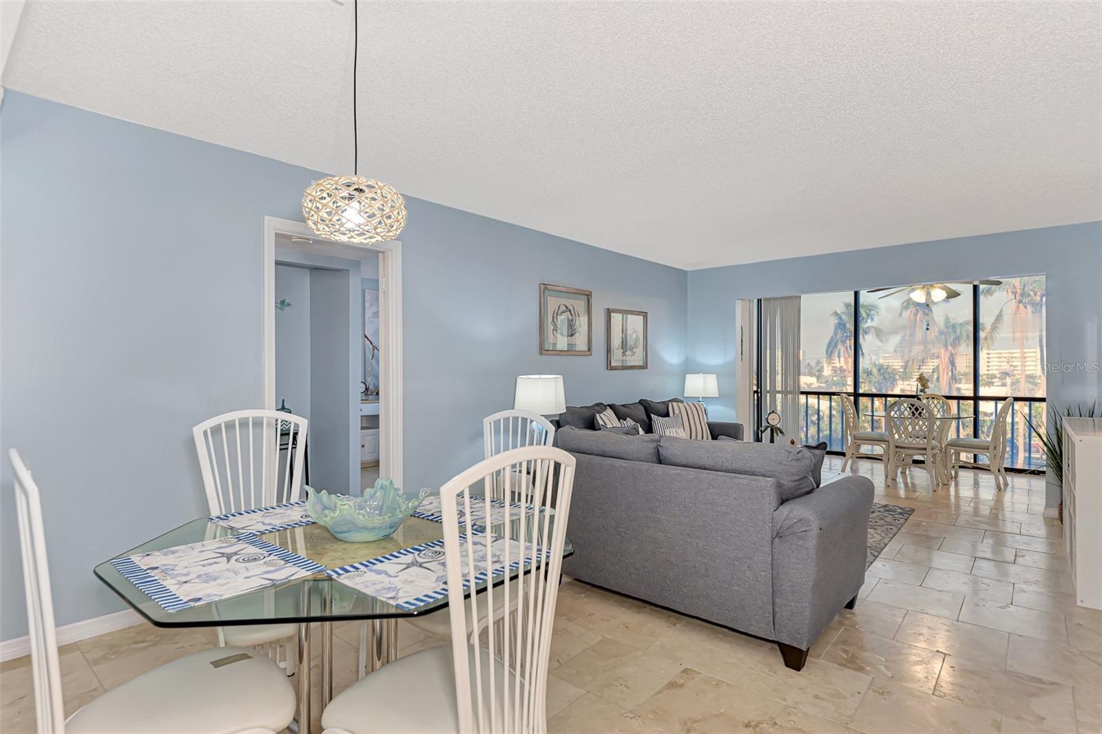 HARBOR TOWERS Y & R - Residential Lease