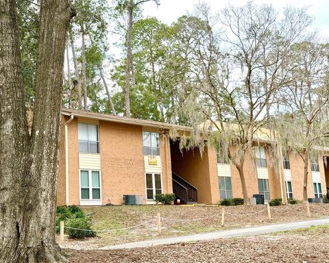 Photo of 1810 NW 23rd Boulevard #180, Gainesville, FL 32605 (MLS # GC535096)