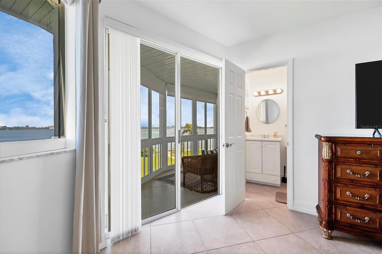 SARASOTA HARBOR EAST - Residential Lease