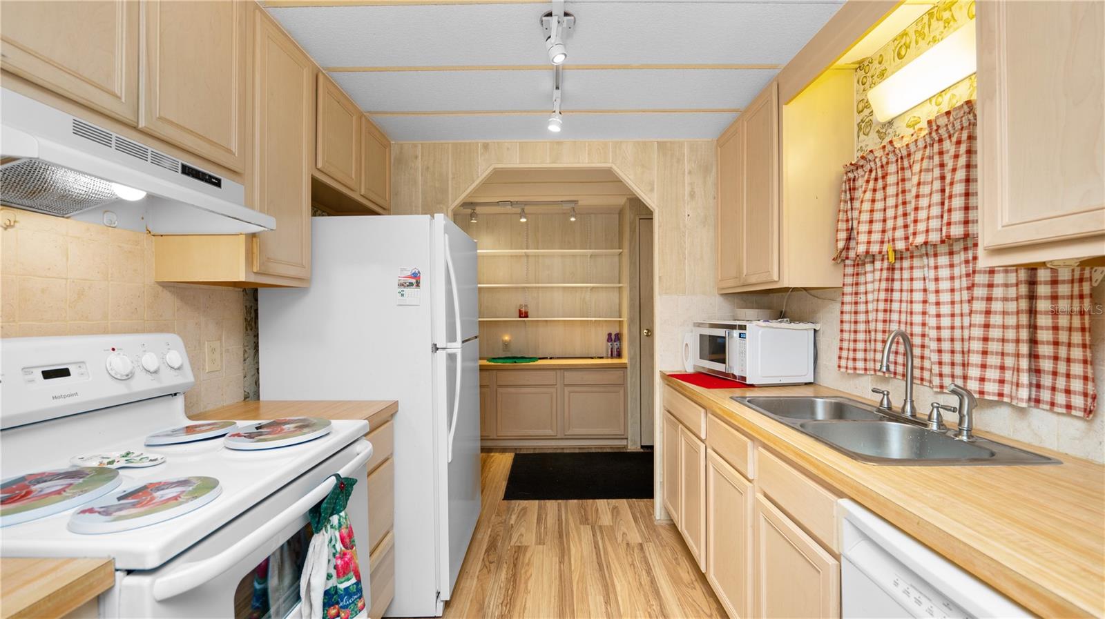 BRUNNERS MOBILE ESTATE - Residential