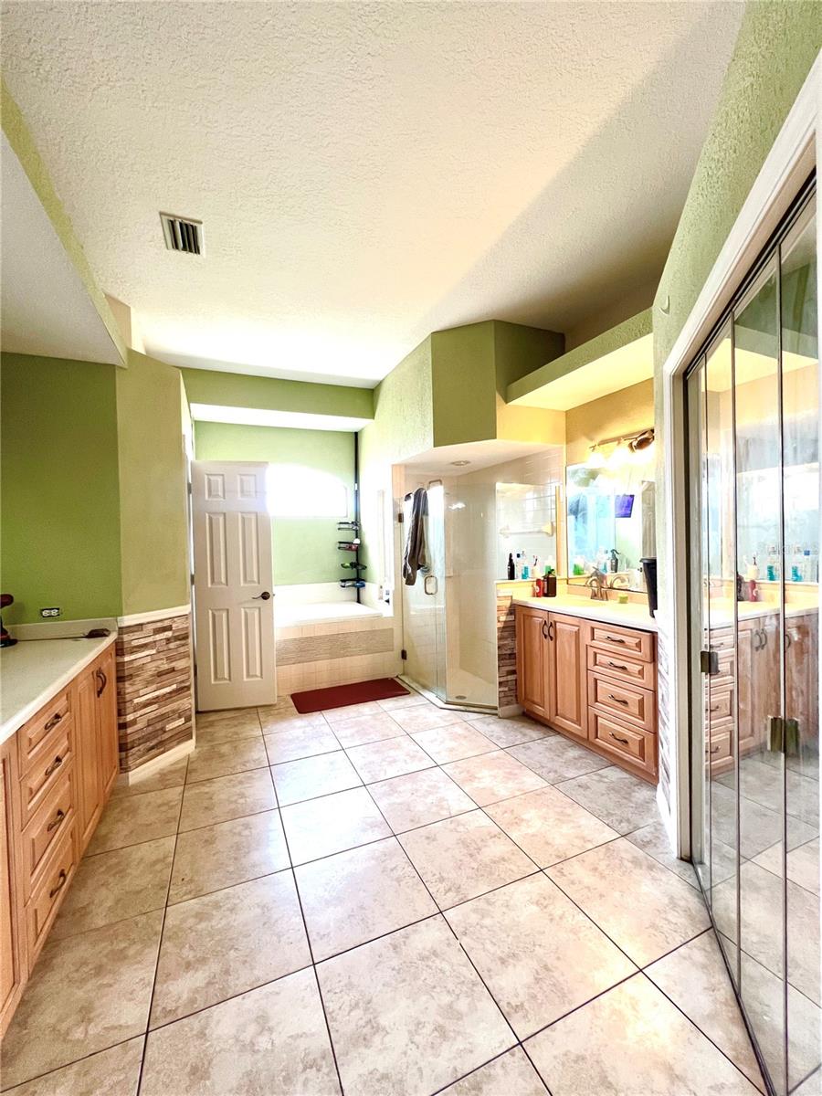 PIPERS MEADOW - Residential