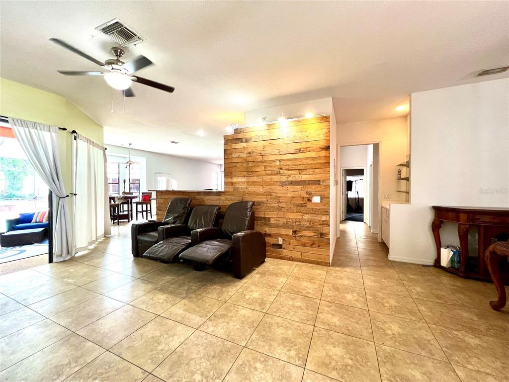 Photo of 927 Whippoorwill Drive, Palm Harbor, FL 34683 (MLS # TB8493013)