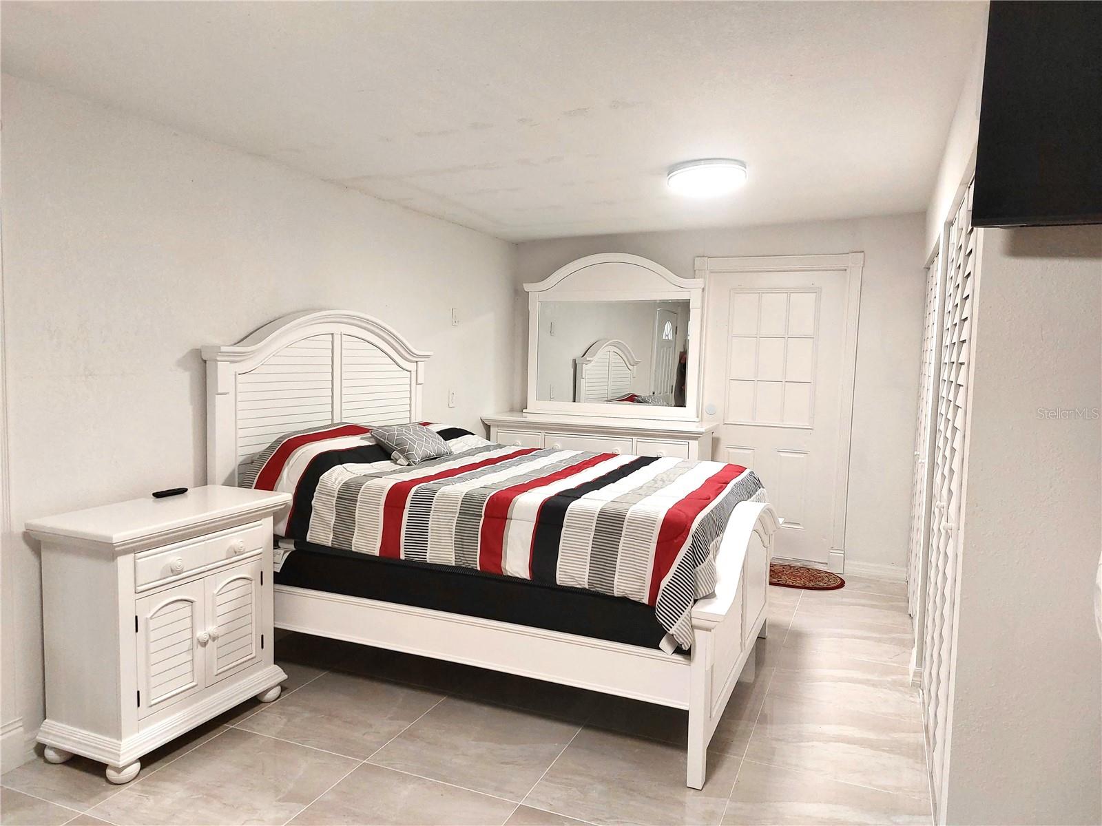 2136 W RAMBLA STREET