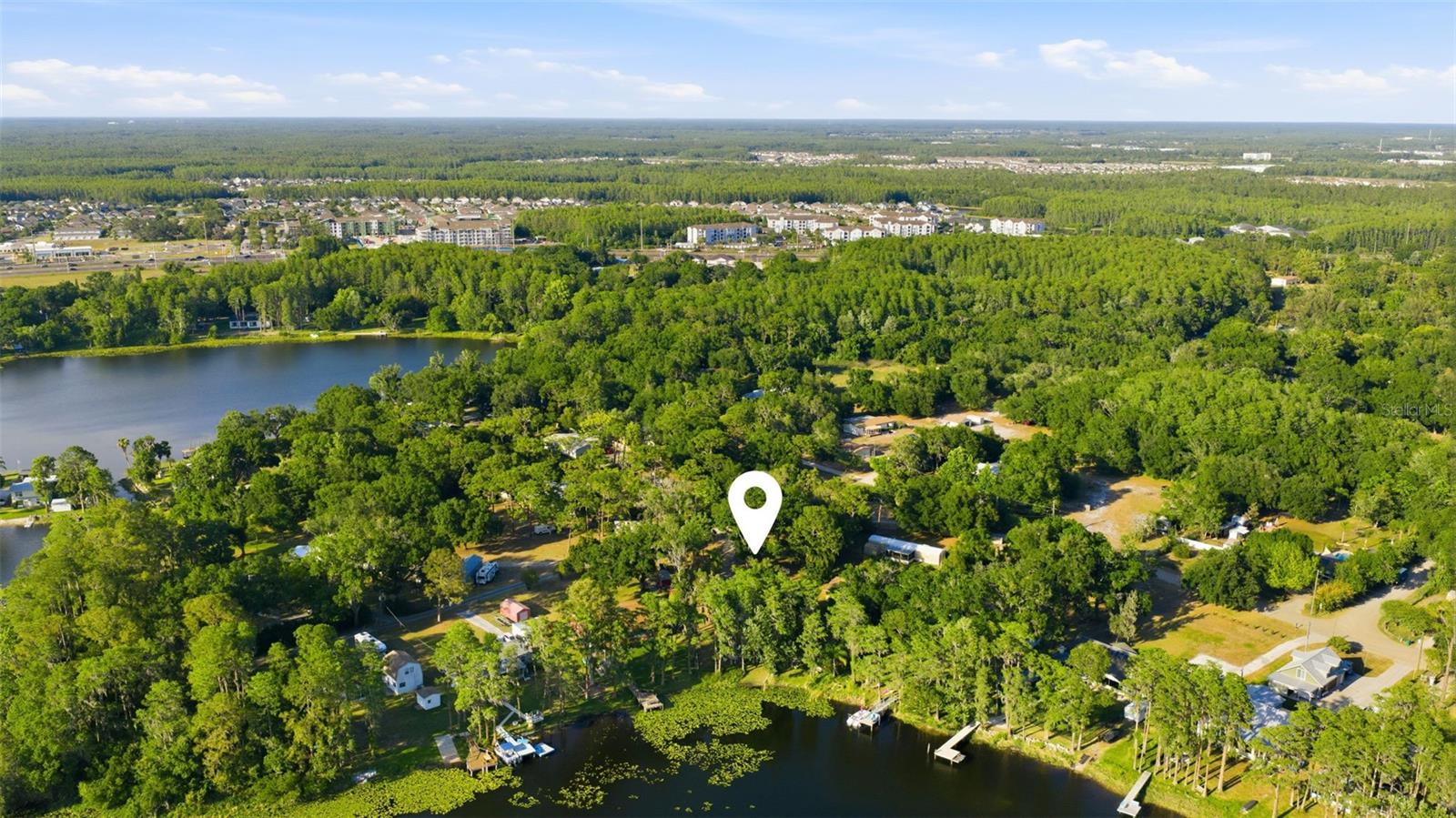 LAKE MINEOLA - Residential