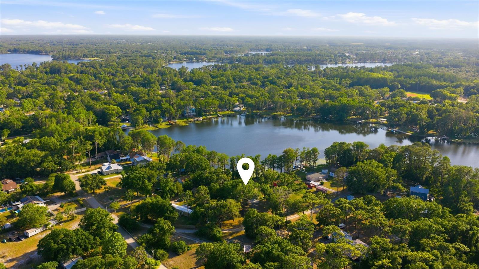 LAKE MINEOLA - Residential