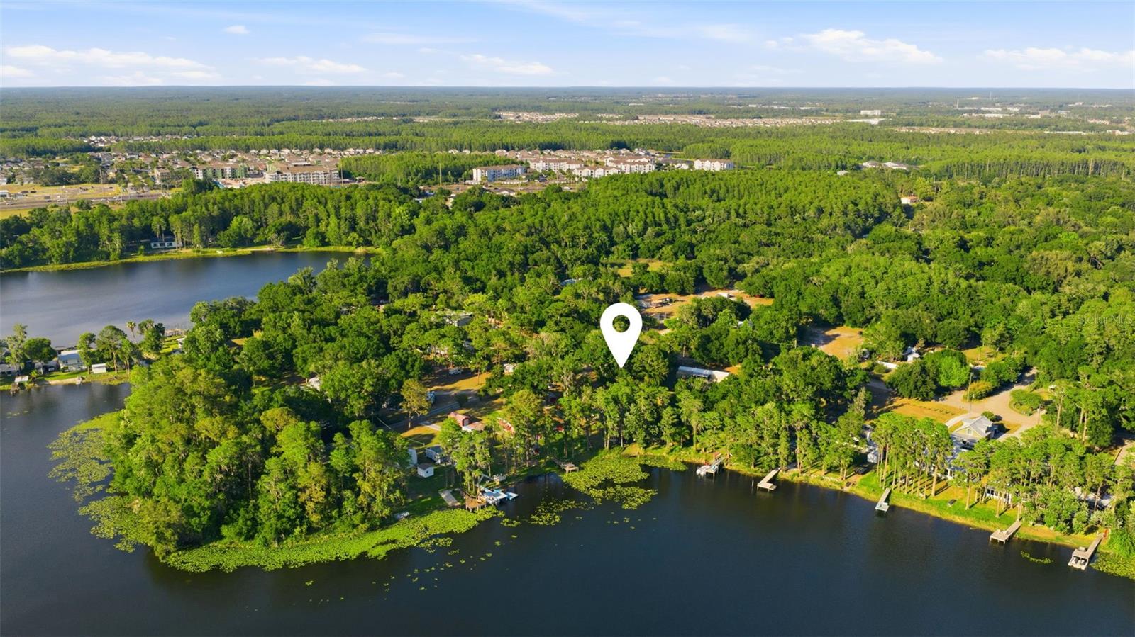 LAKE MINEOLA - Residential