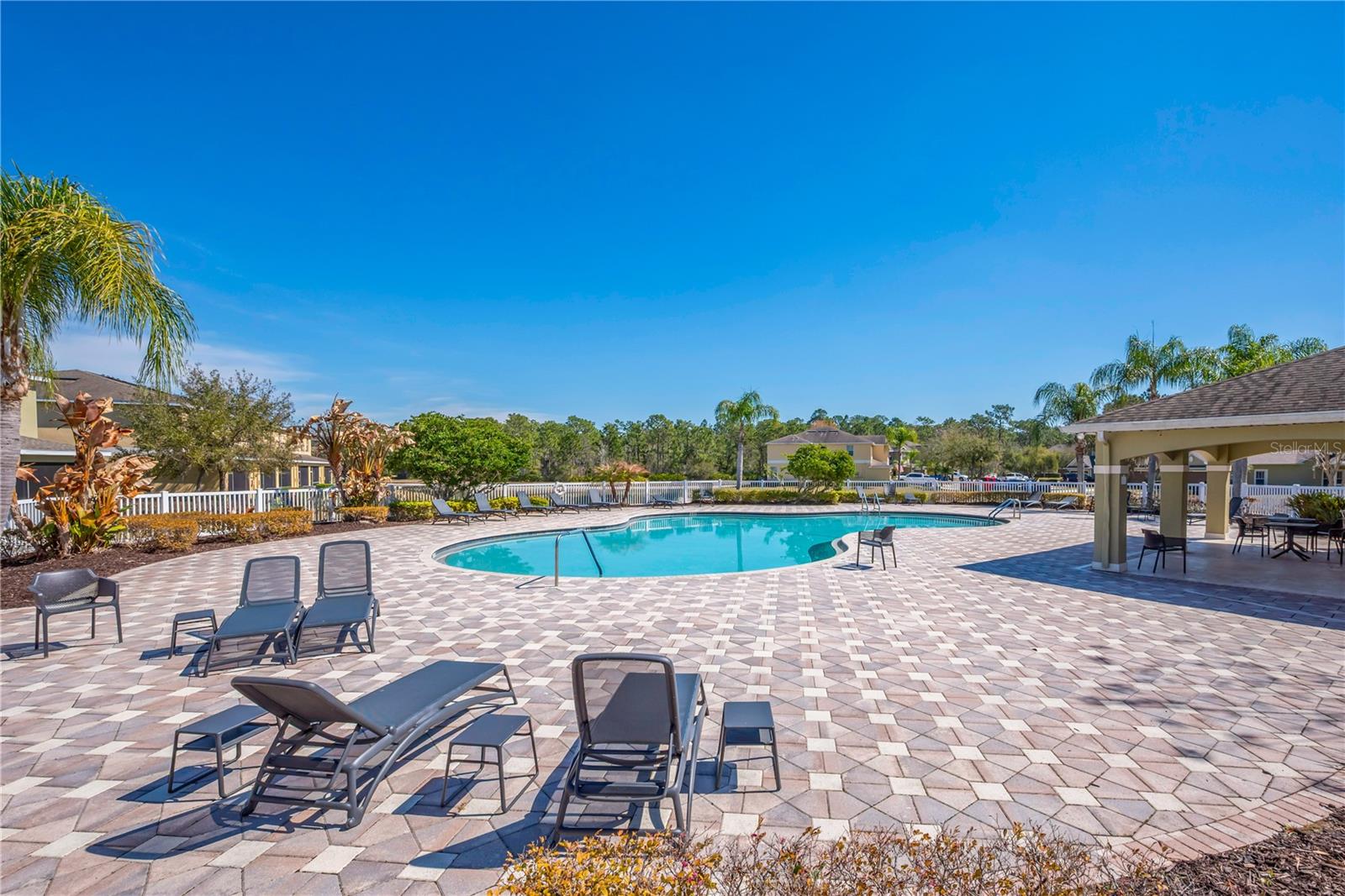 HAMMOCKS - Residential