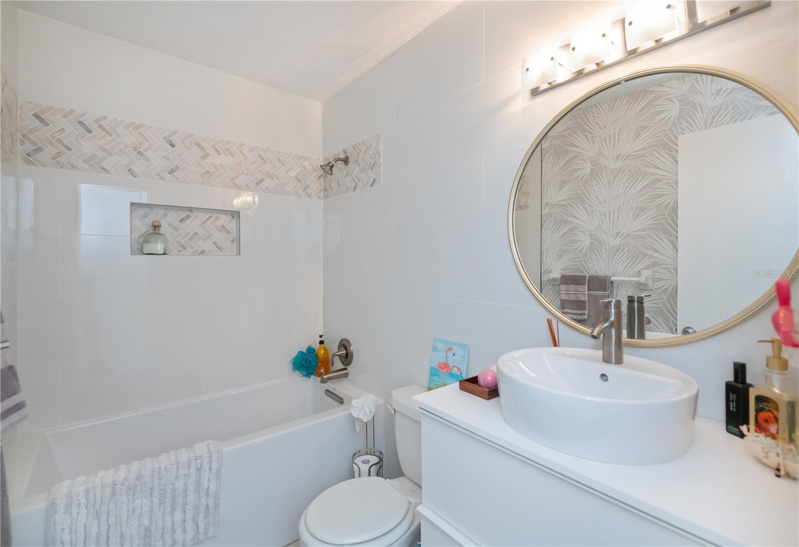 VENICE EAST 6TH ADD - Residential