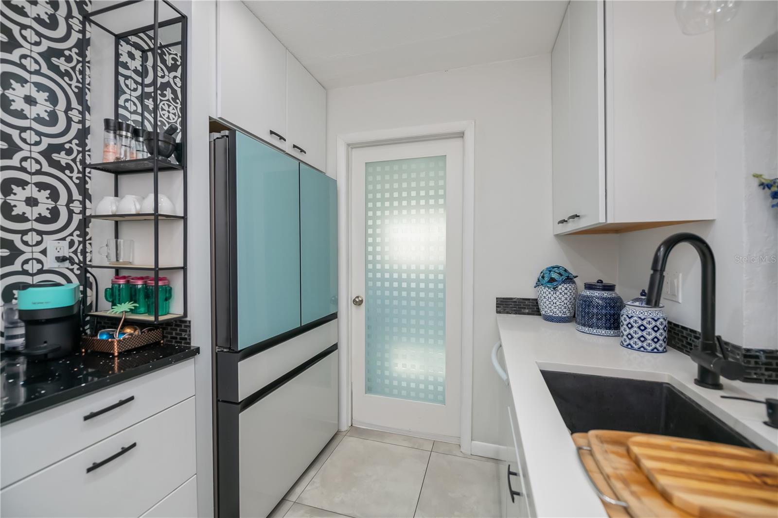 VENICE EAST 6TH ADD - Residential