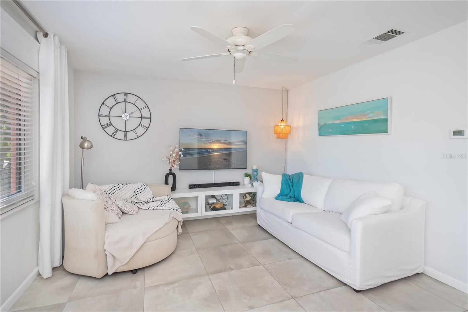 VENICE EAST 6TH ADD - Residential