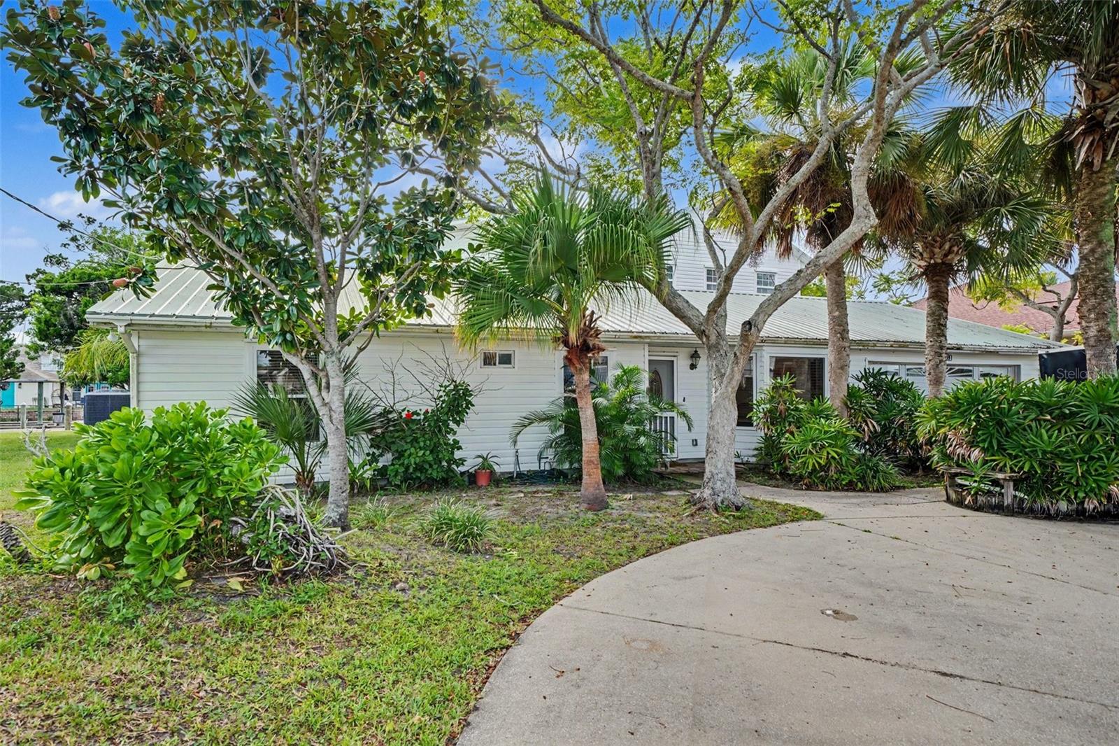 139 N PALMETTO AVENUE