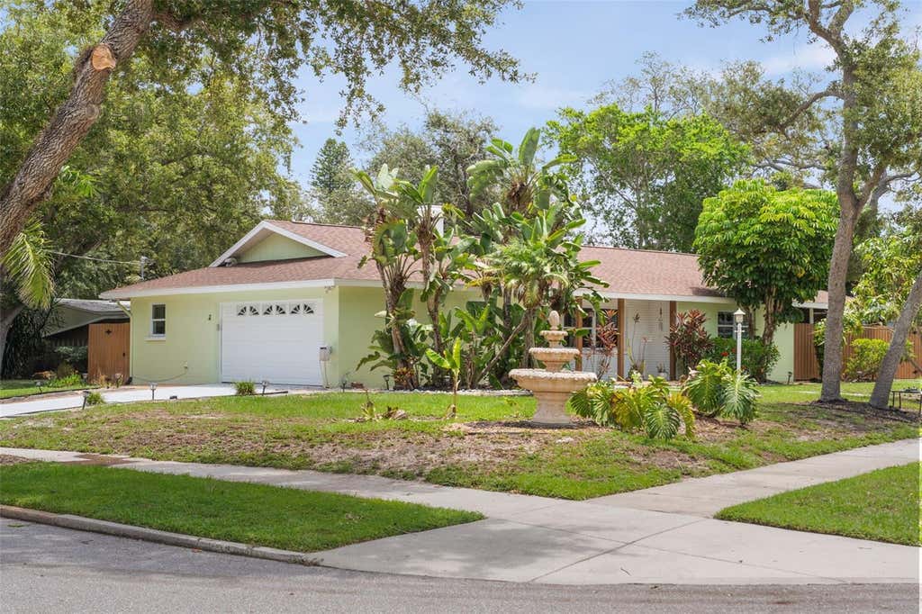 Photo of 7311 Broughton Street, Sarasota, FL 34243 (MLS # A4700895)