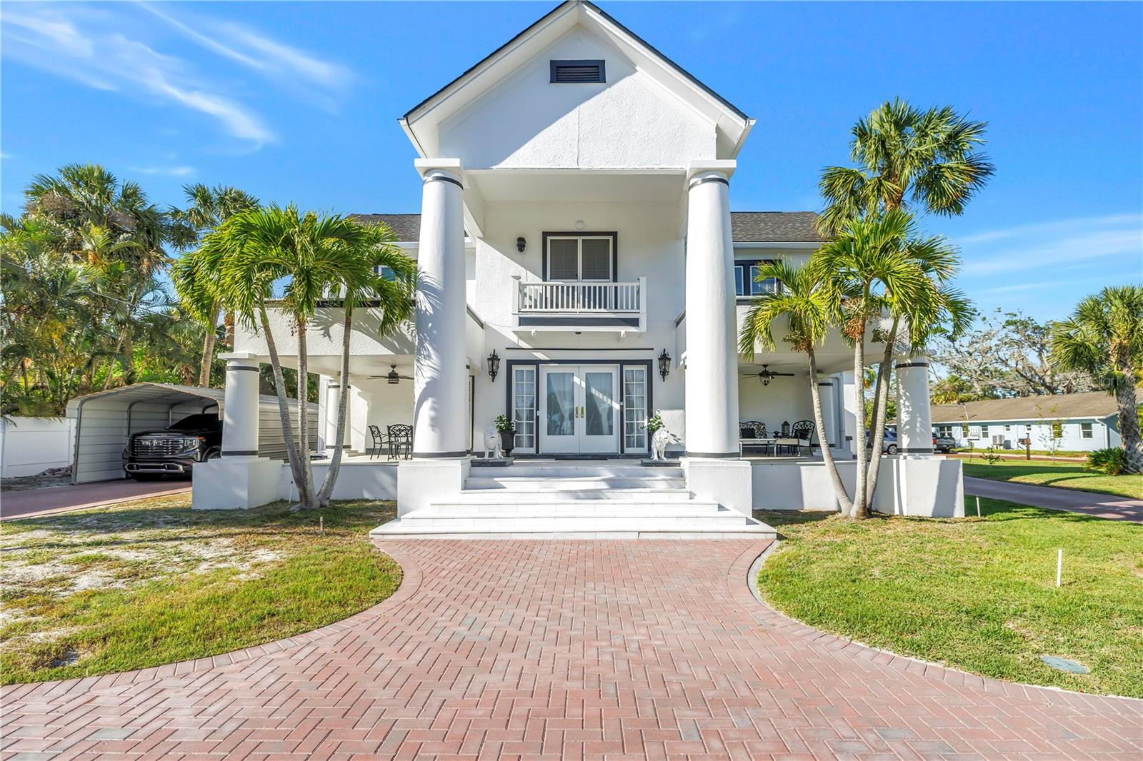 208 N SPRING BOULEVARD