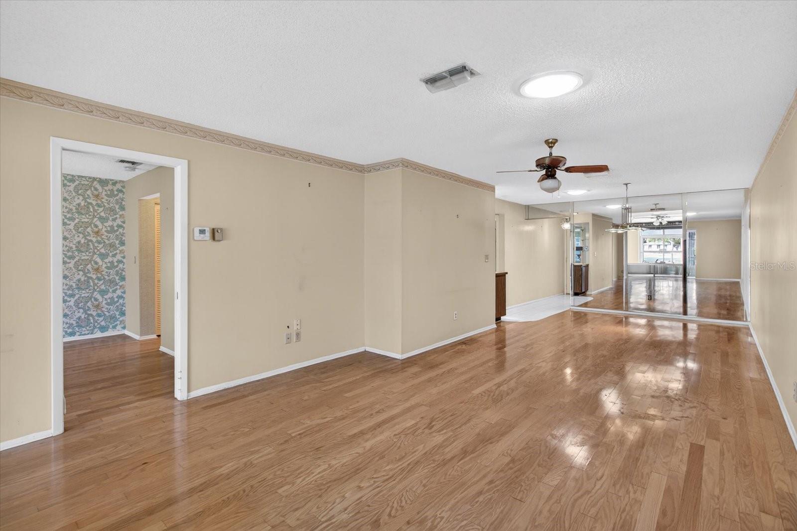 PATIO CONDO 1 - Residential