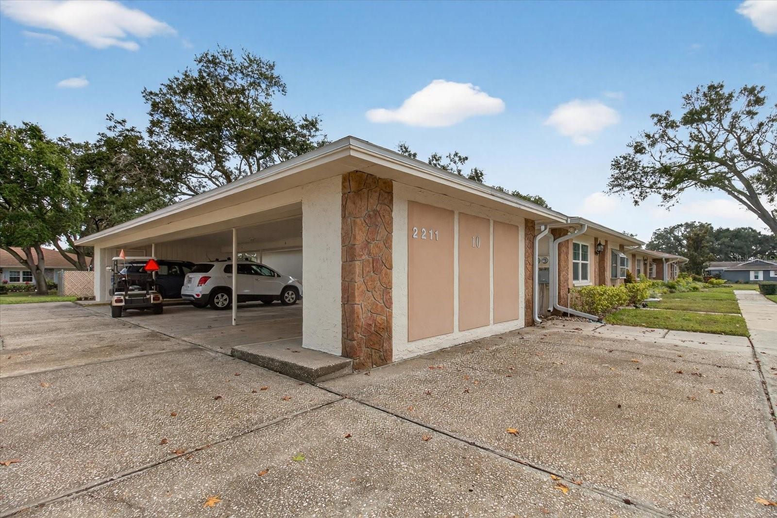 PATIO CONDO 1 - Residential