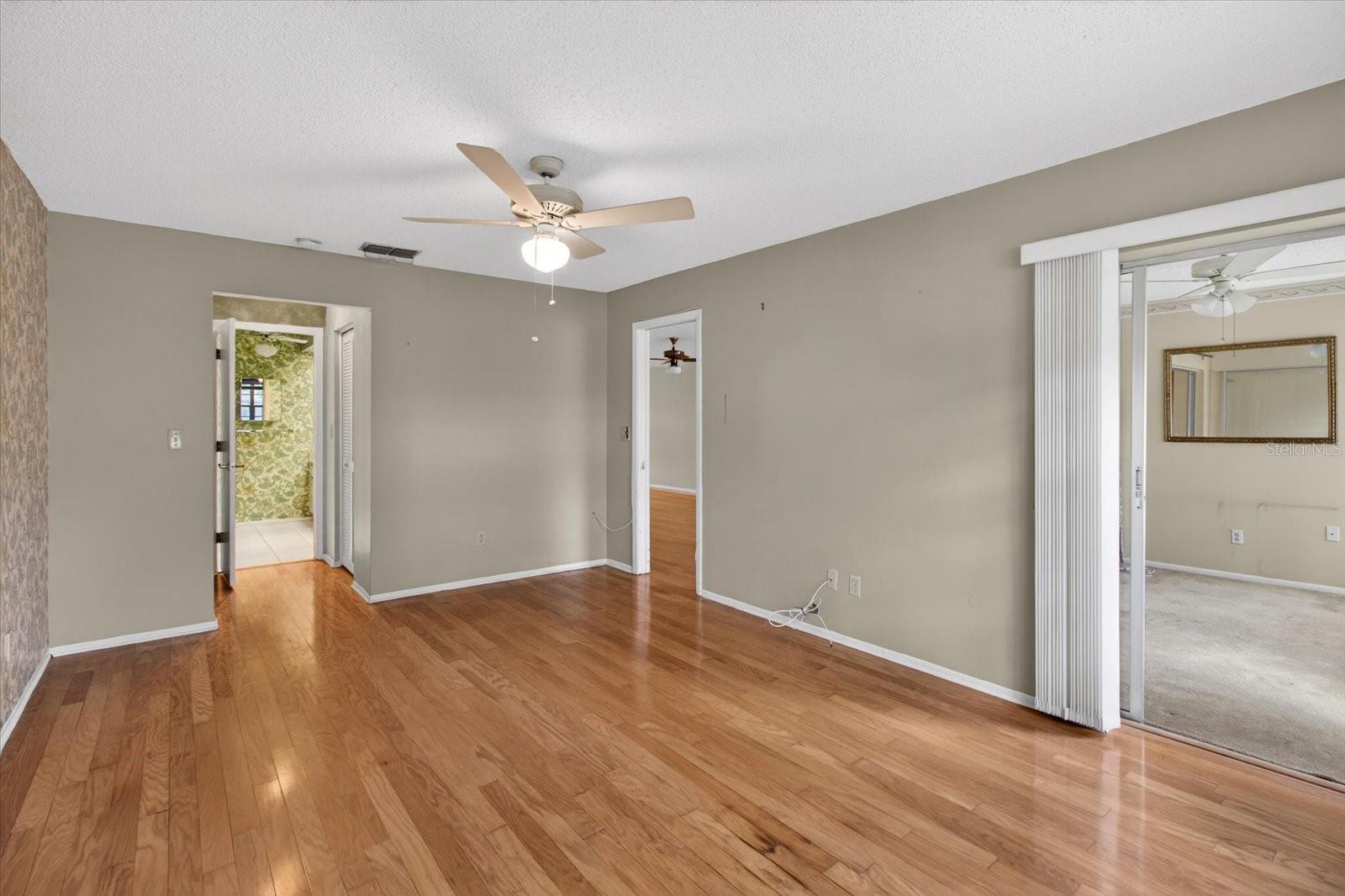 PATIO CONDO 1 - Residential