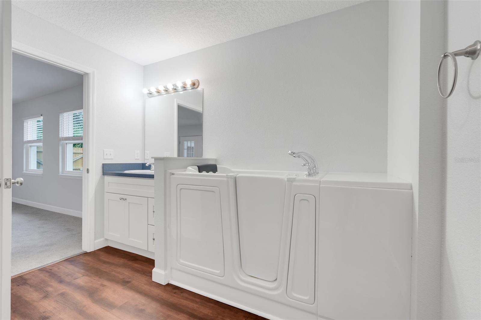 DEVONSHIRE - Residential