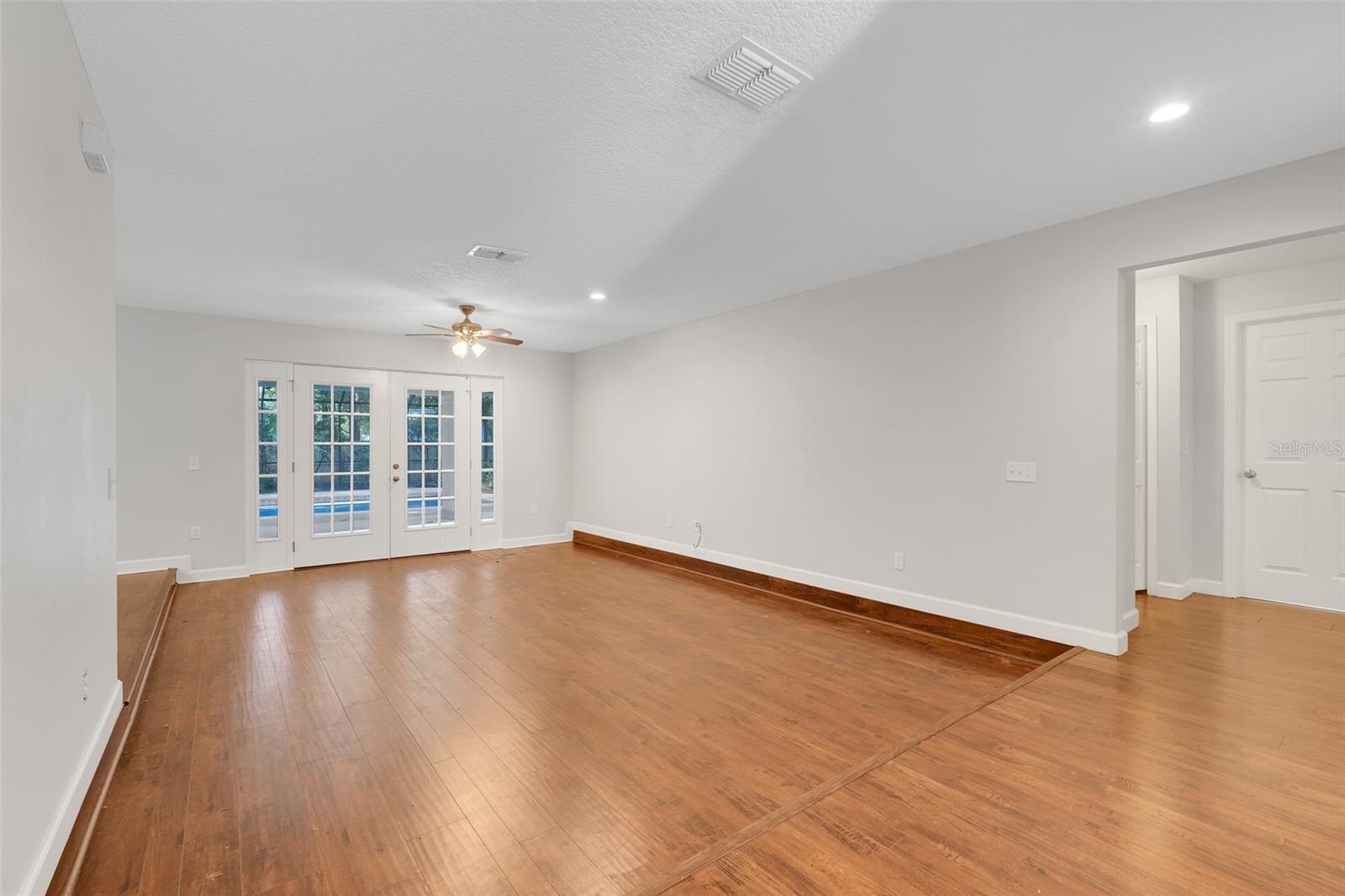 DEVONSHIRE - Residential