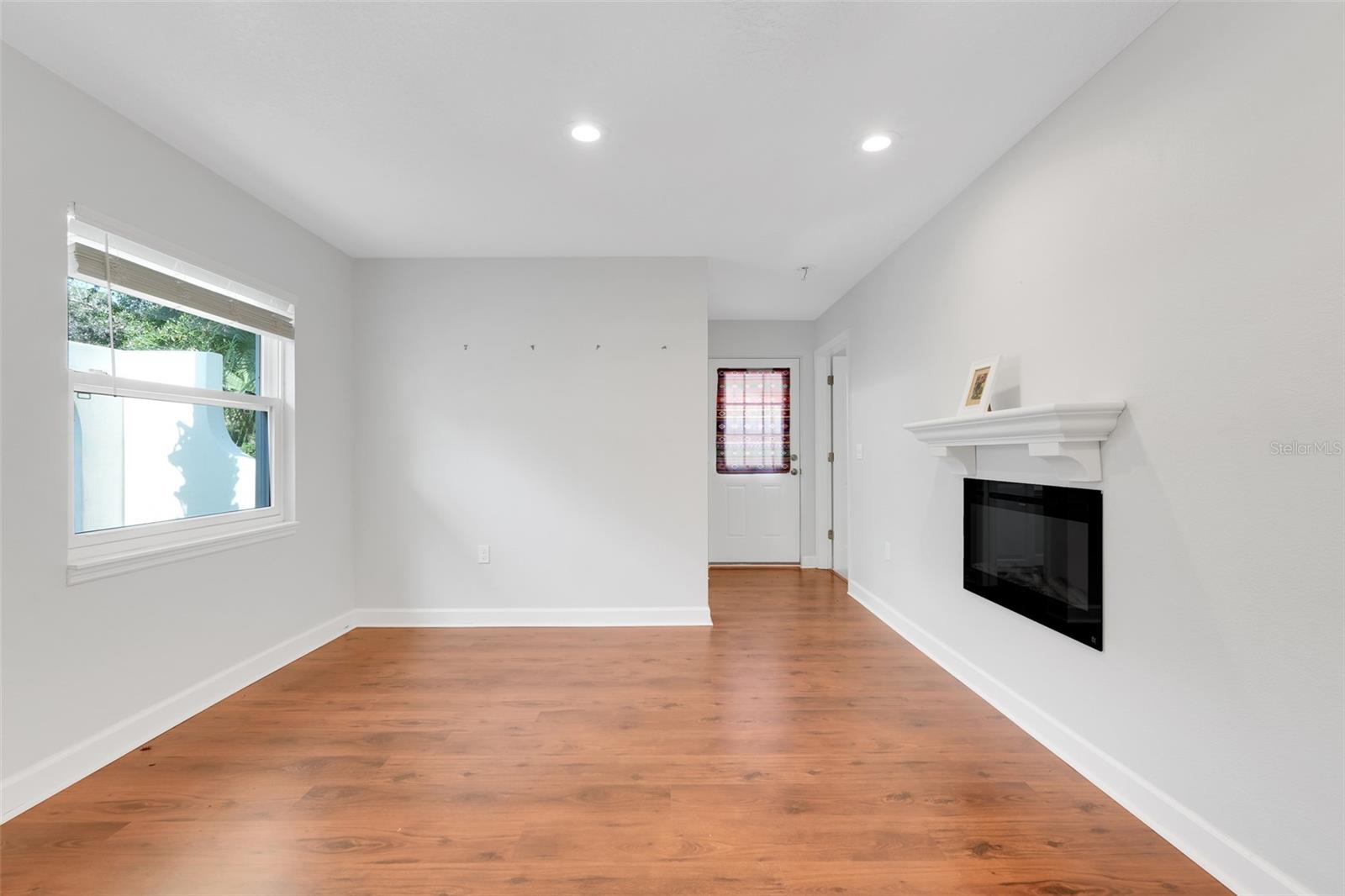 DEVONSHIRE - Residential