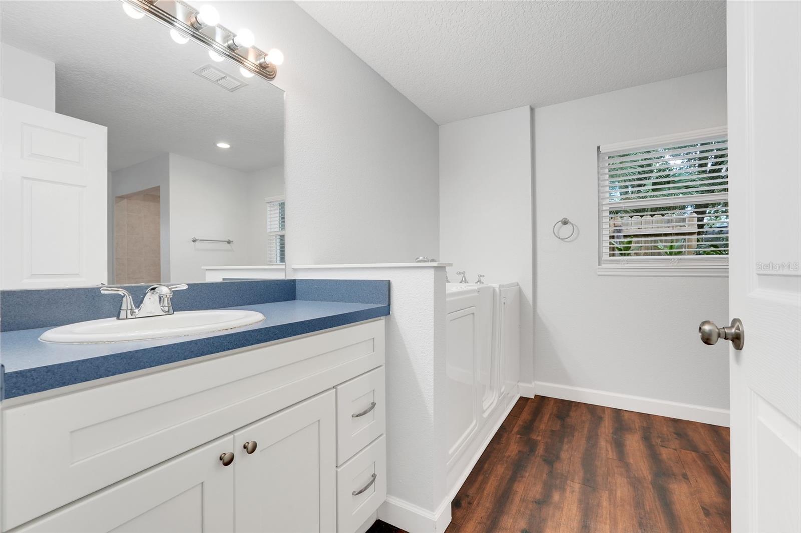 DEVONSHIRE - Residential