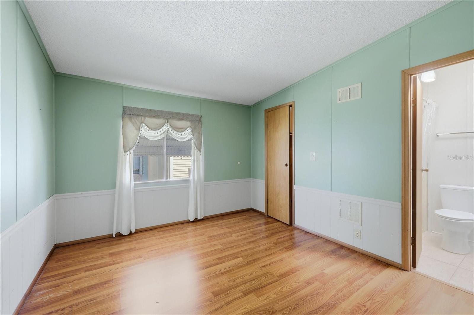 IMPERIAL LAKES ESTATES UNIT II - Residential