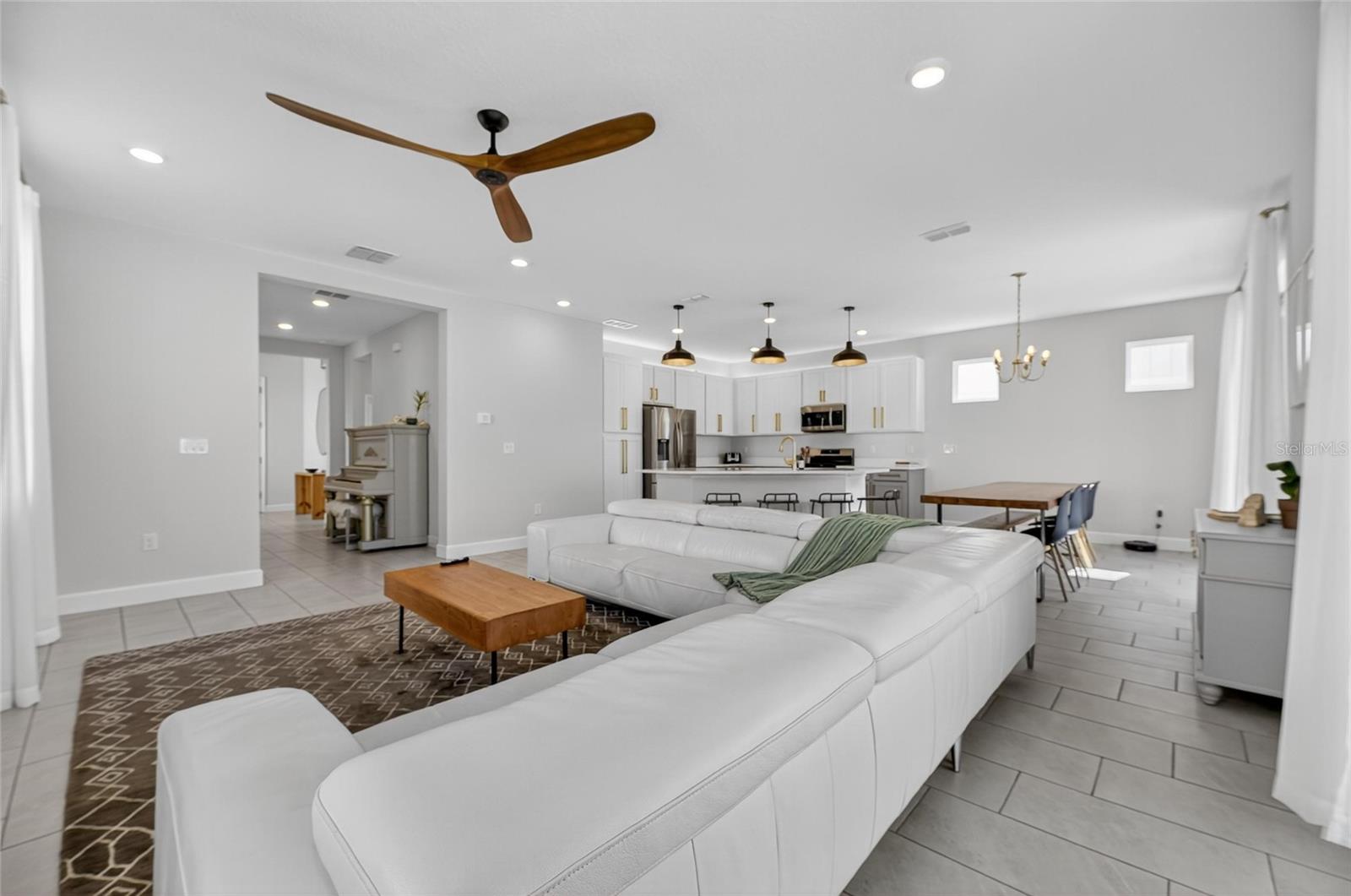 MIRABAY PRCL 8 - Residential