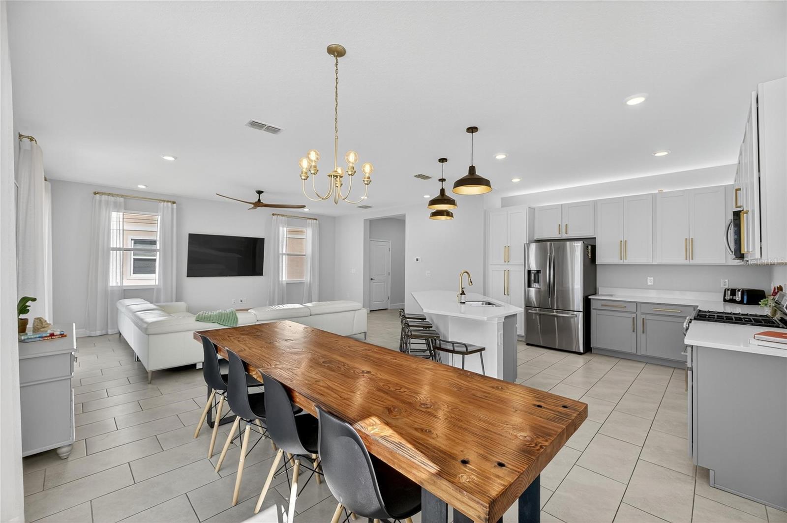 MIRABAY PRCL 8 - Residential