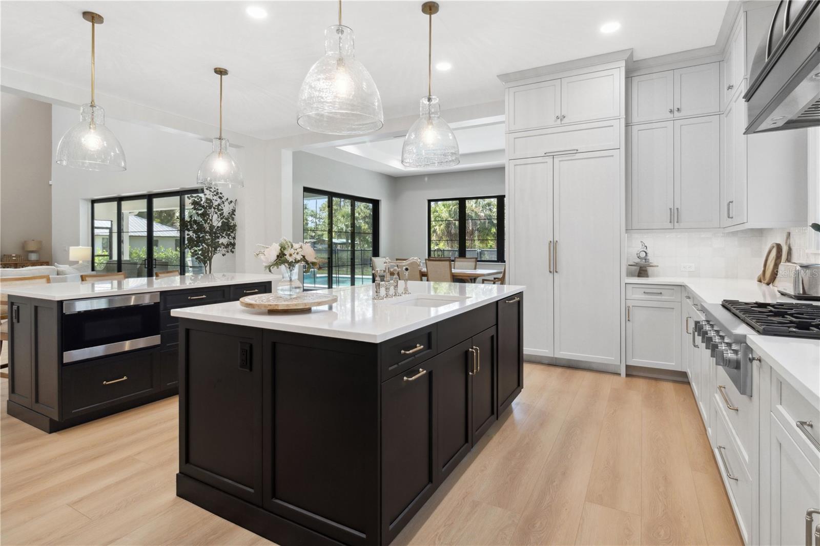 GOLDEN GATE ESTATES - Residential