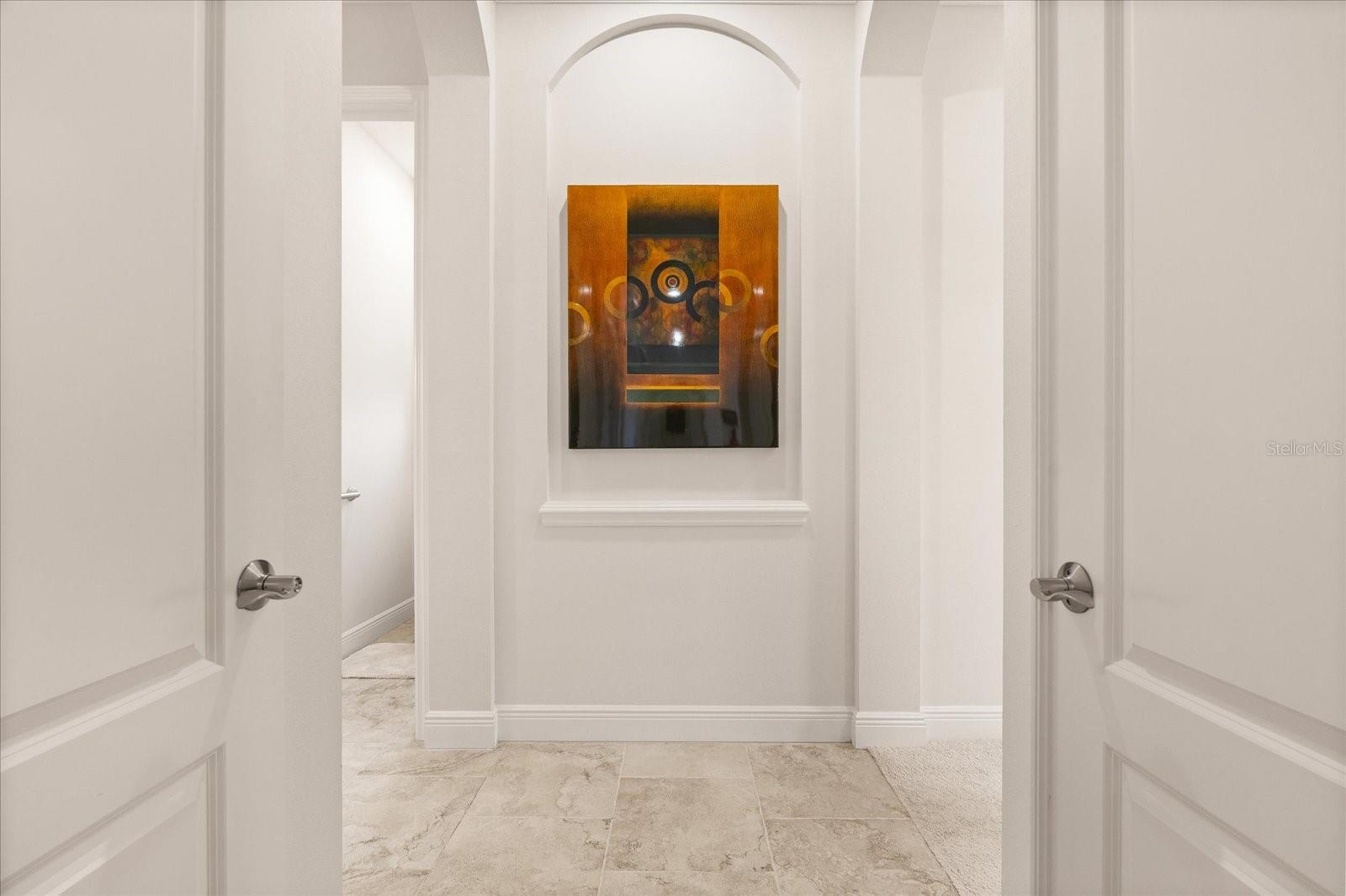 FOUNDERS CLUB - Residential