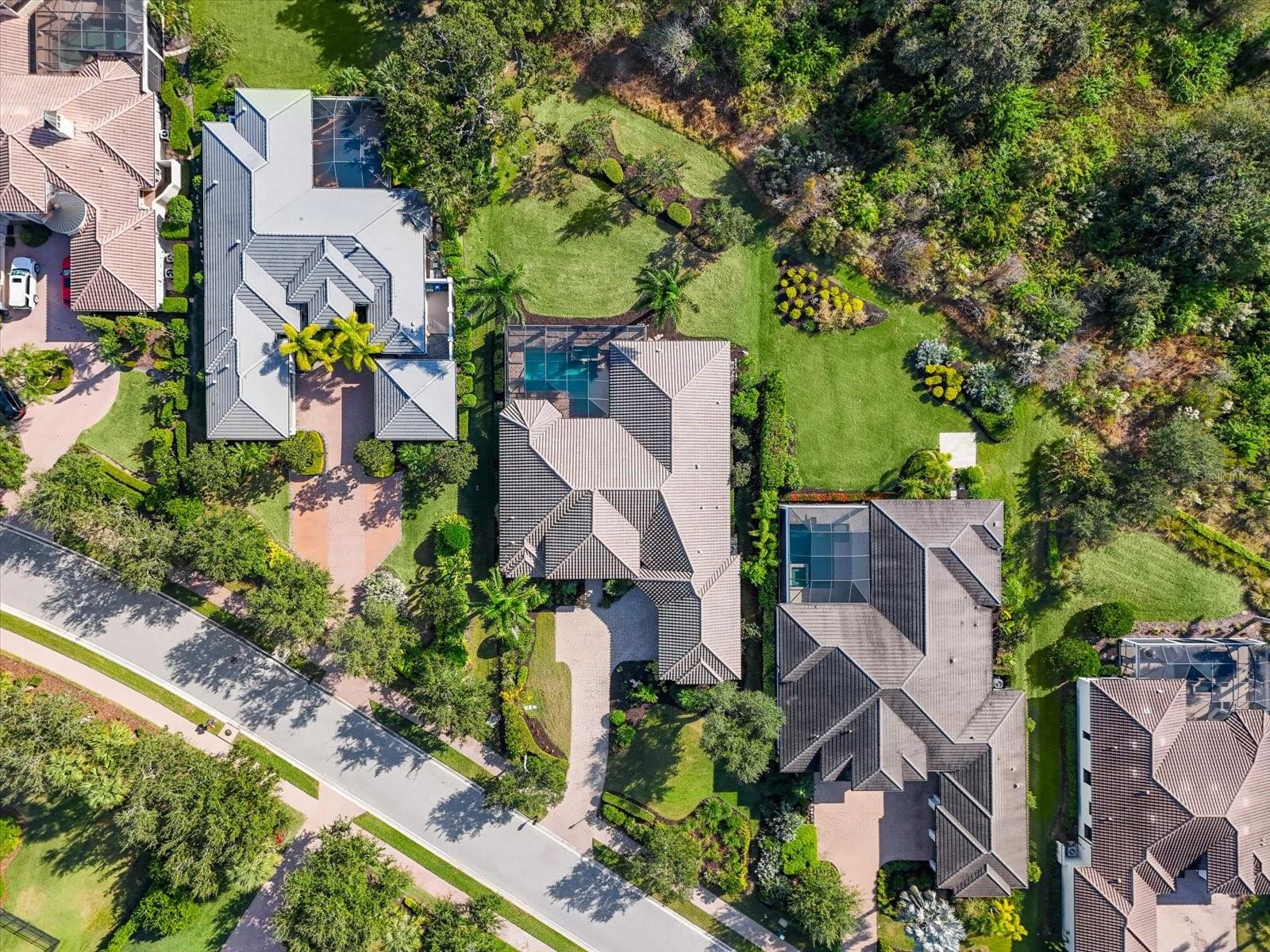 FOUNDERS CLUB - Residential