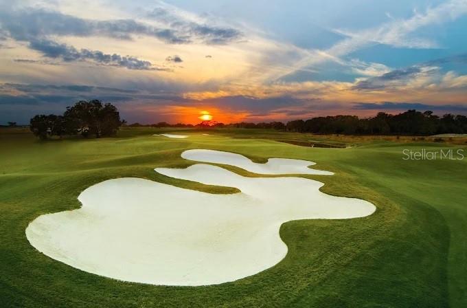 FOUNDERS CLUB - Residential